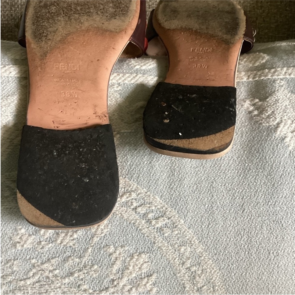 ✅Authentic FENDI FLOWERLAND  Puffy leather Sandals Size 8 1/2 Gorgeous Colors!🌺 - Picture 10 of 15